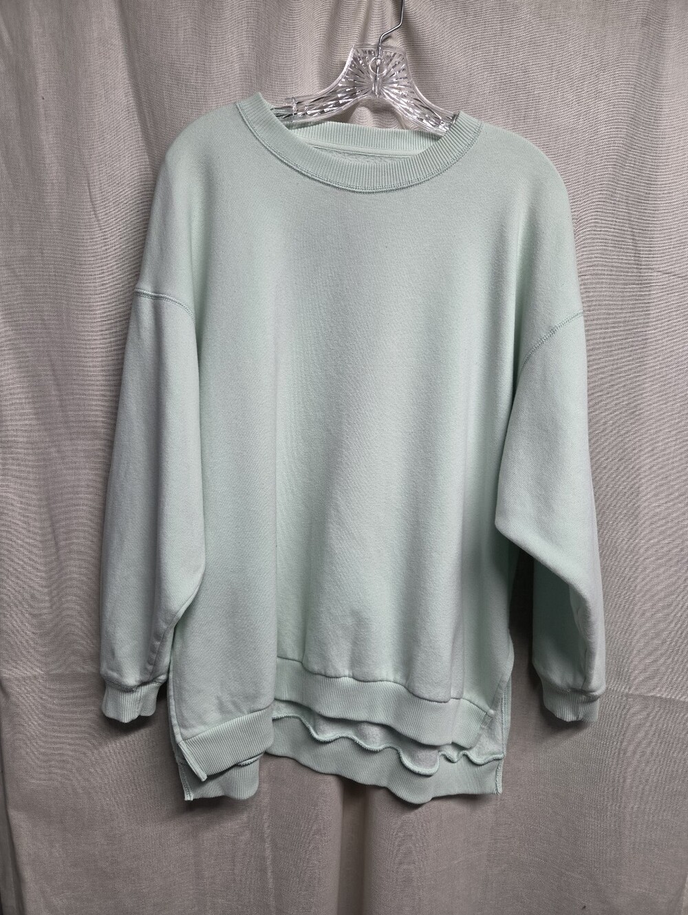 American Eagle Outfitters Mint Crewneck Sweatshirt